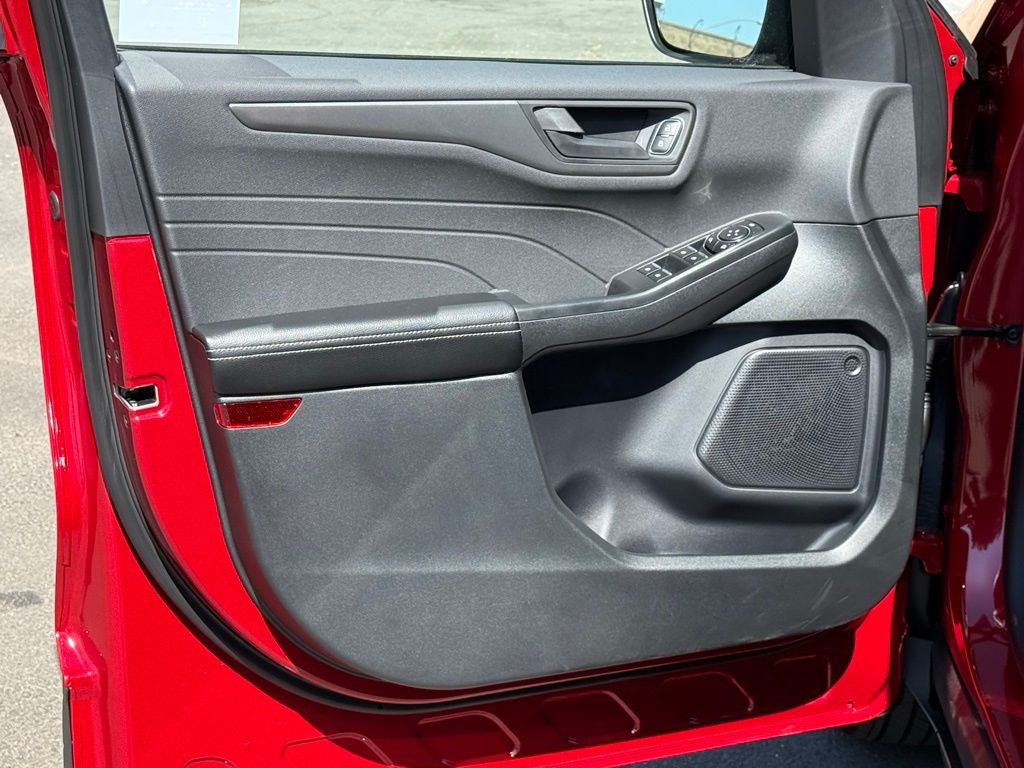2025 Ford Escape Active photo 13