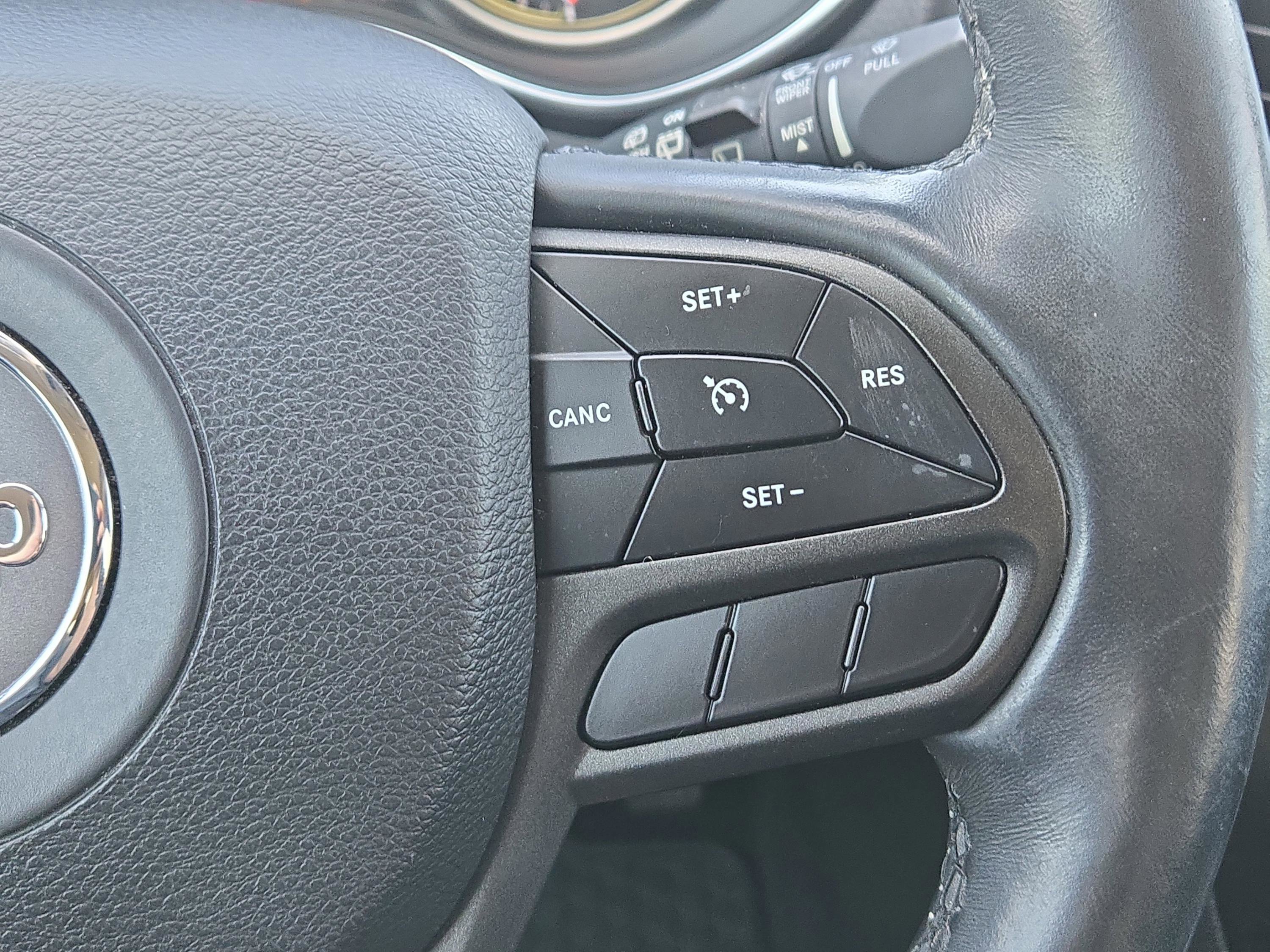 2019 Jeep Cherokee Trailhawk photo 18