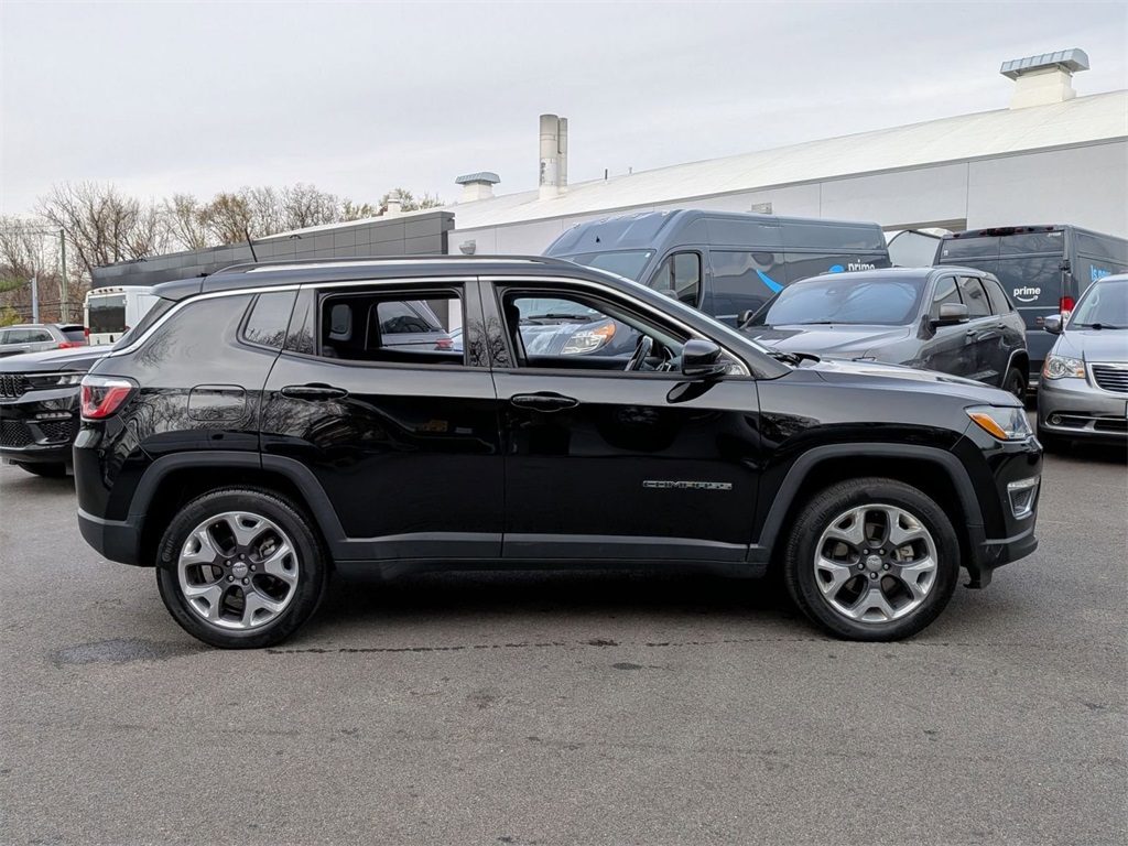 2020 Jeep Compass Limited photo 2