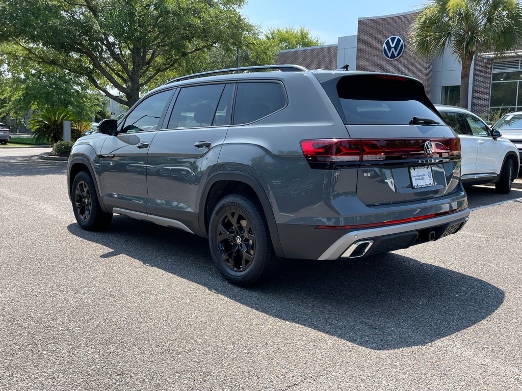2025 Volkswagen Atlas Peak Edition SE photo 18