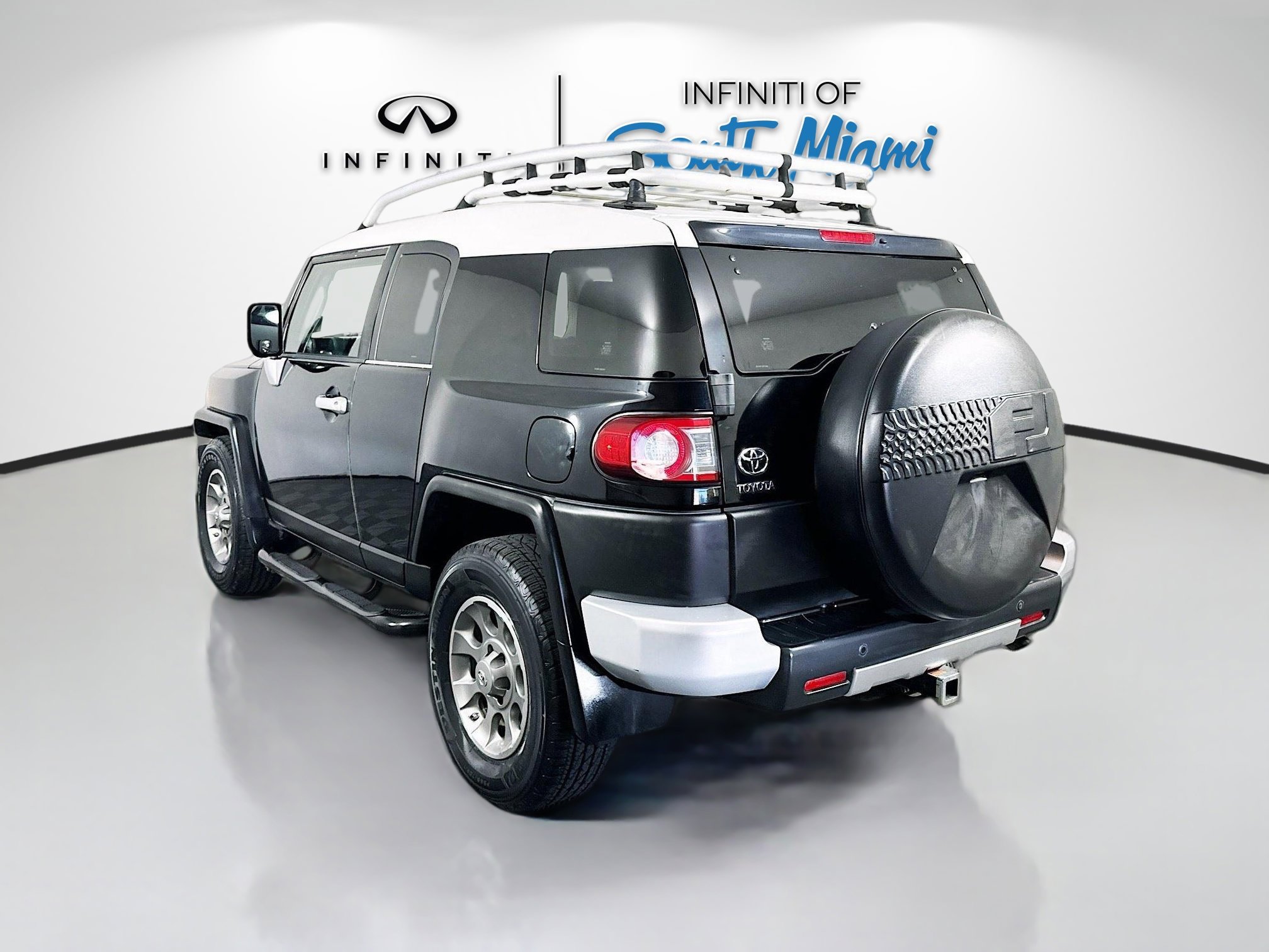 2013 Toyota FJ Cruiser Base photo 4