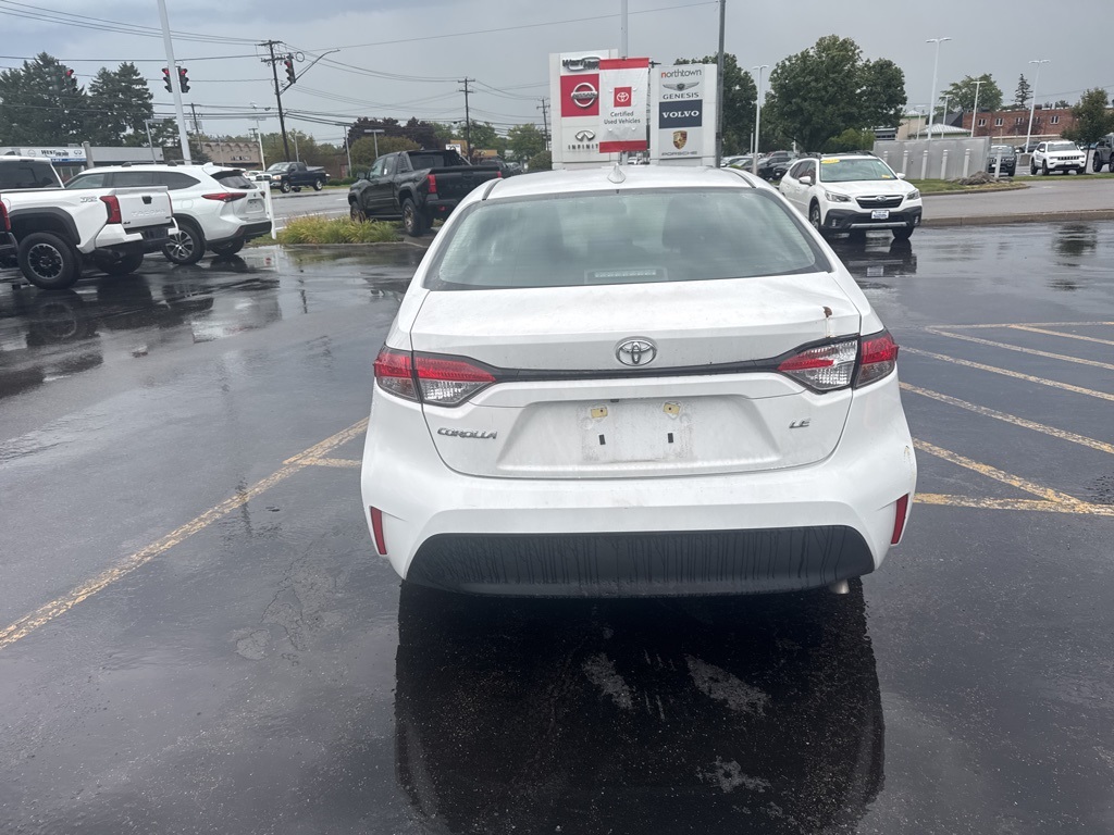 2024 Toyota Corolla LE photo 4