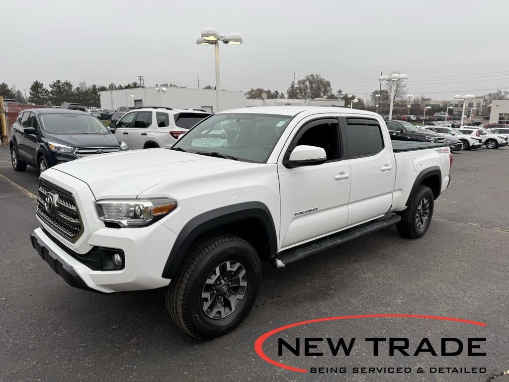2017 Toyota Tacoma TRD Off Road's photo