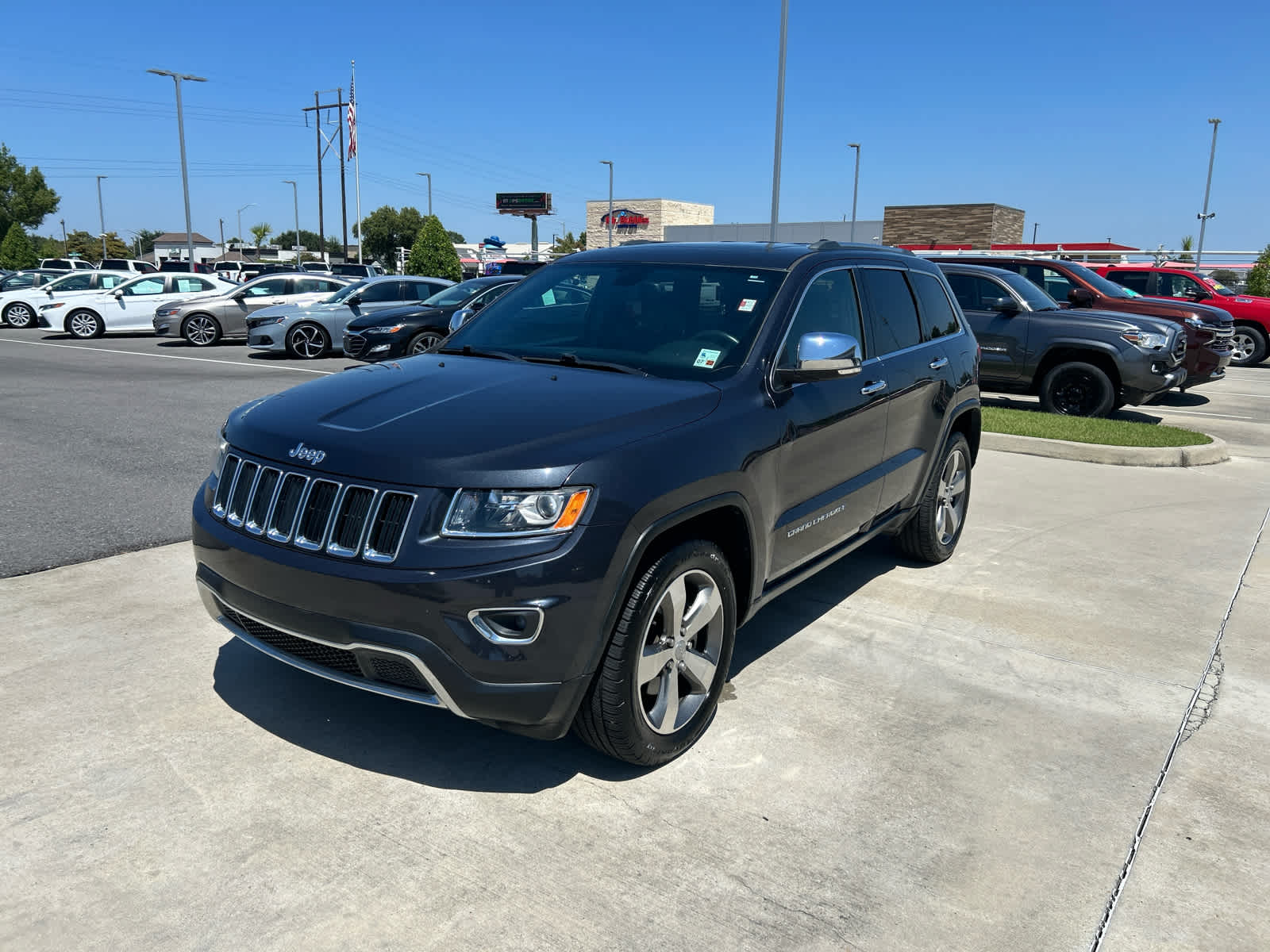 2016 Jeep Grand Cherokee Limited photo 2