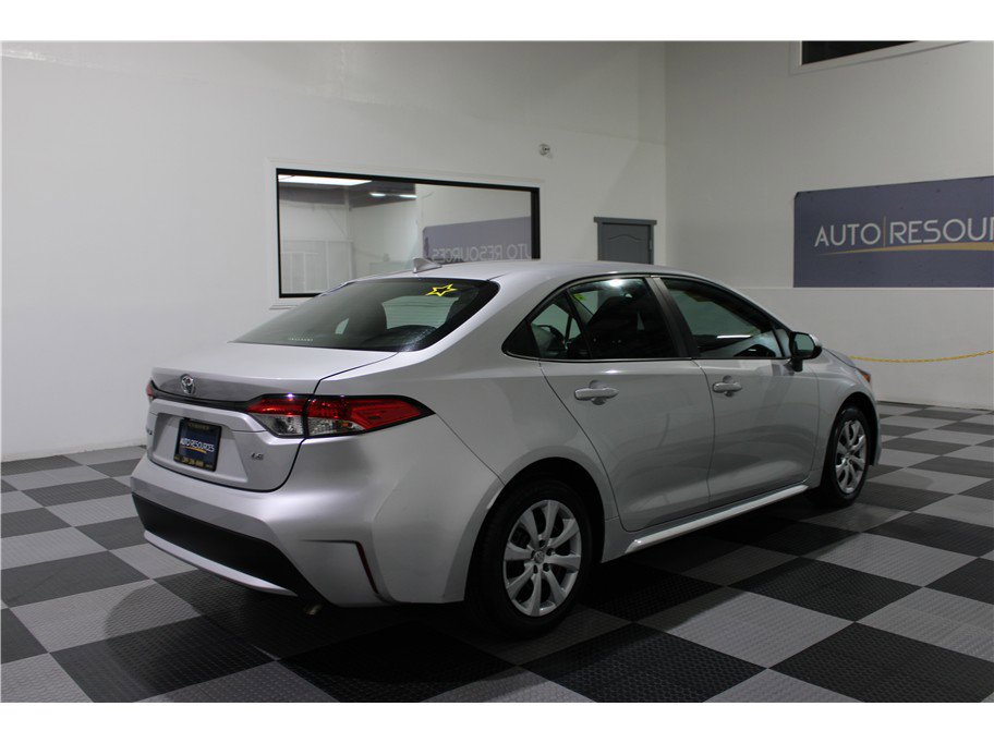 2022 Toyota Corolla LE photo 4