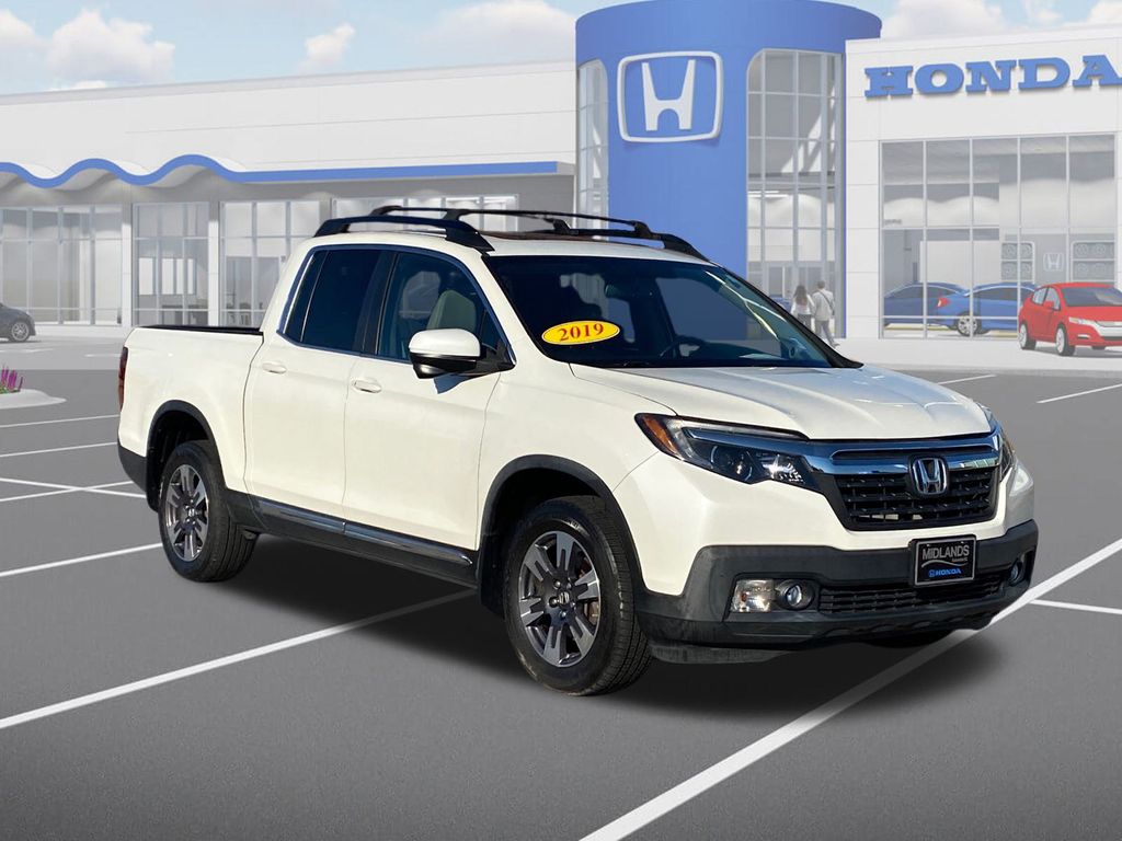 2019 Honda Ridgeline RTL-T's photo