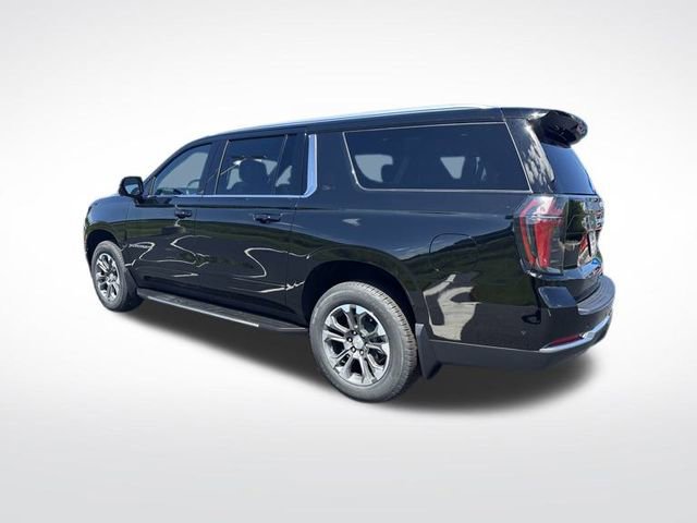 2025 Chevrolet Suburban LS photo 3