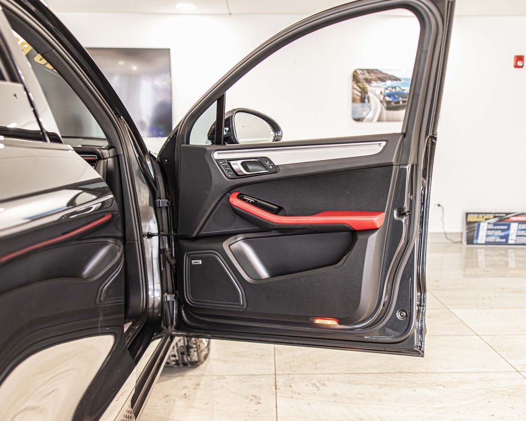 2023 PORSCHE MACAN - Image 41
