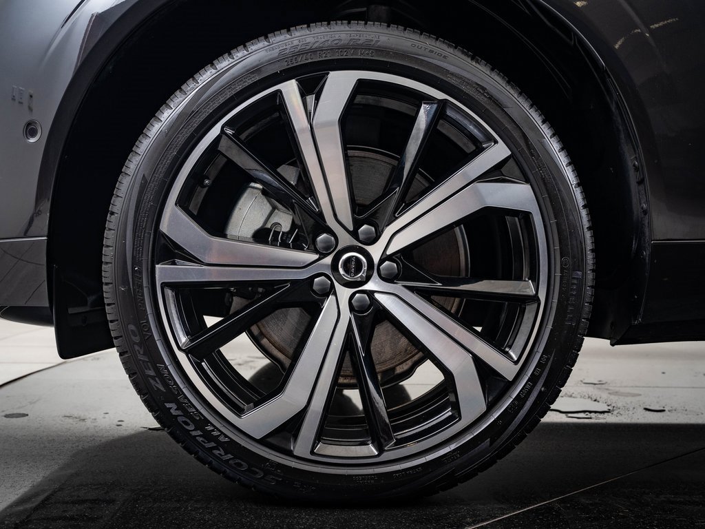 2024 Volvo XC60 Recharge Hybrid Ultimate photo 14
