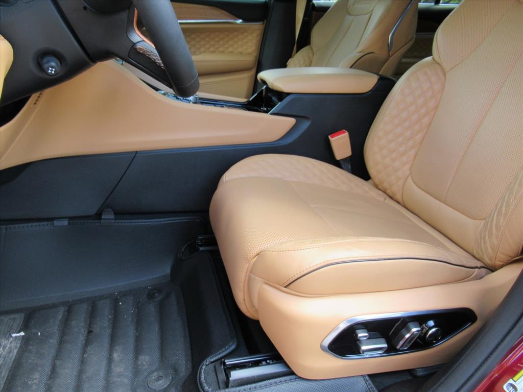 2025 Jeep Grand Cherokee L Summit photo 16