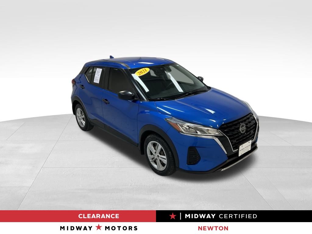 2021 Nissan Kicks S's photo