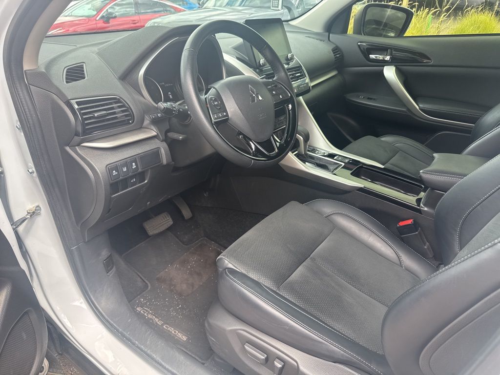 2024 Mitsubishi Eclipse Cross SE photo 11