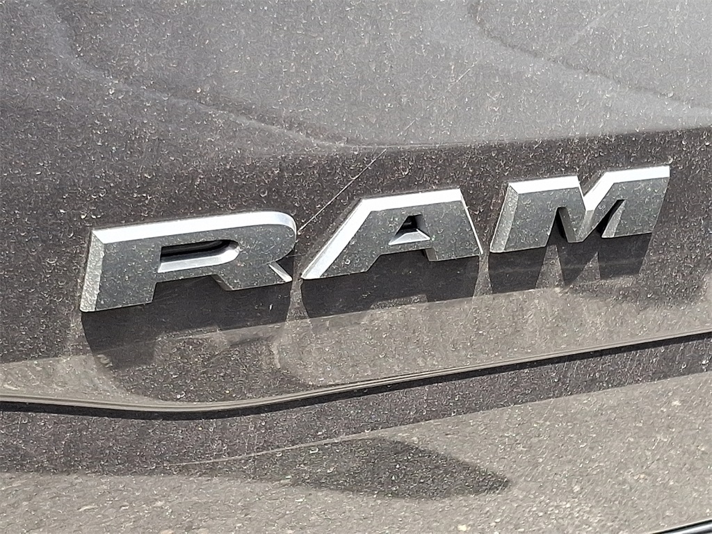 2025 Ram 1500 Tradesman photo 17