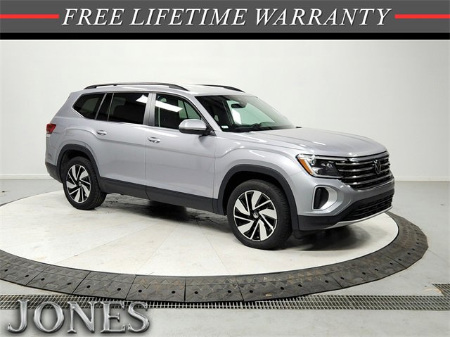 2024 Volkswagen Atlas SE's photo