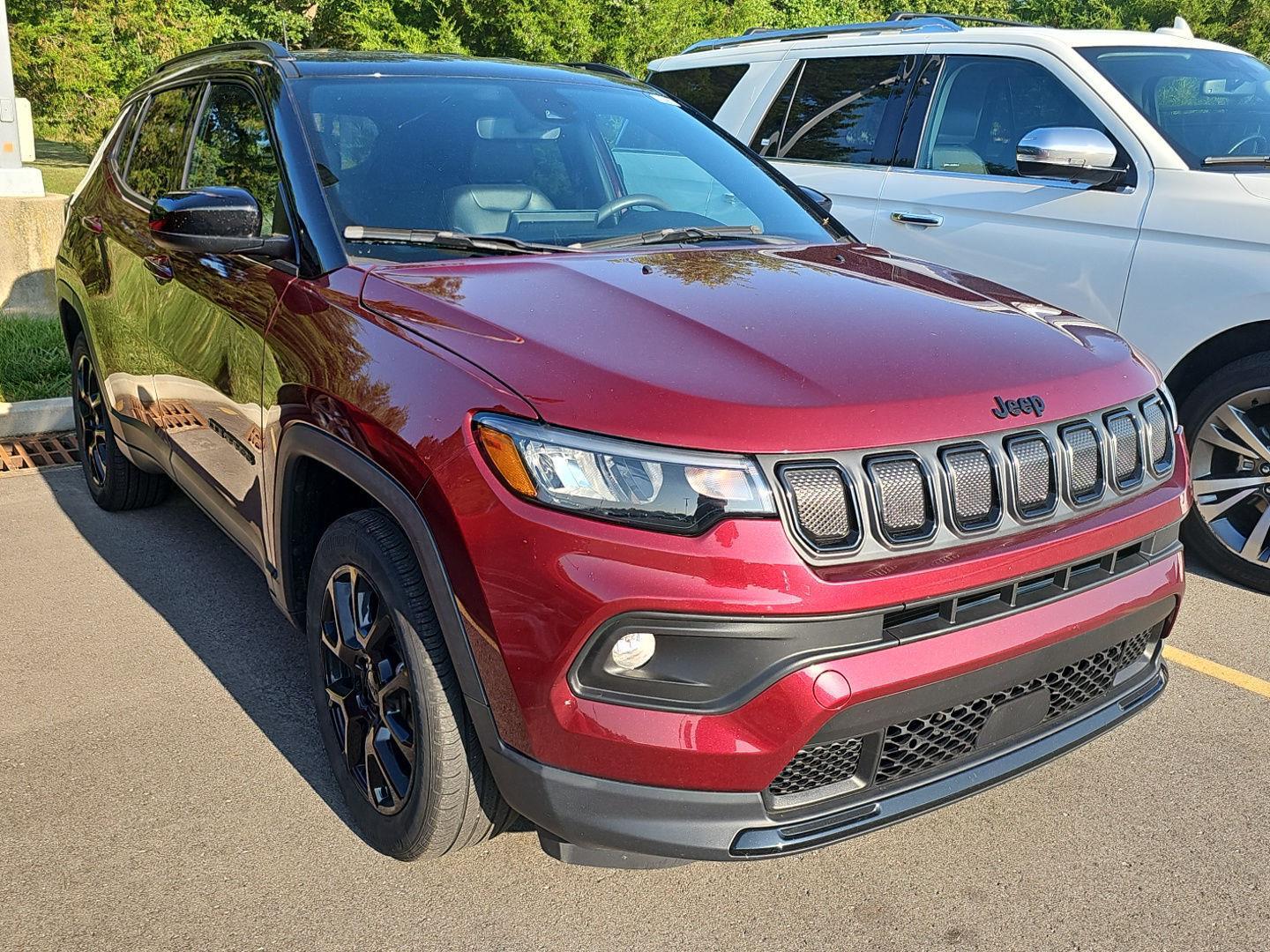2022 Jeep Compass Altitude photo 2
