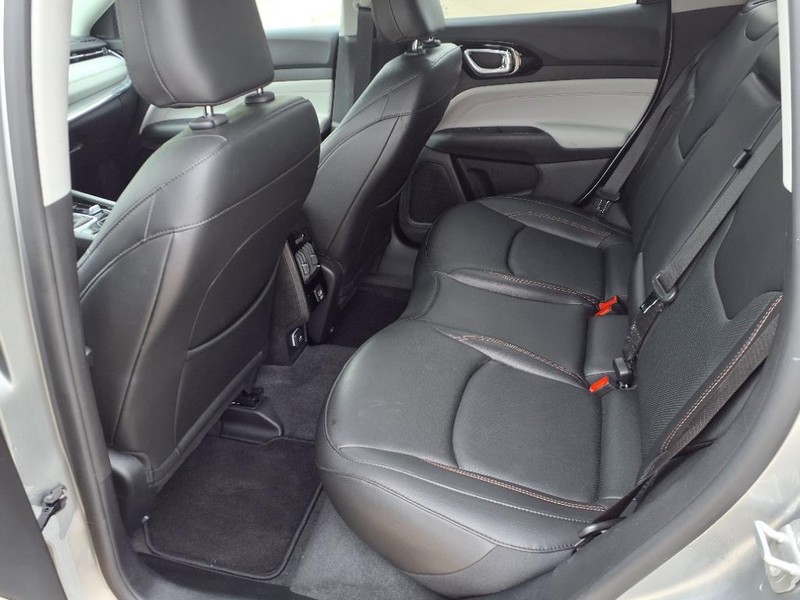 2022 Jeep Compass Limited photo 21
