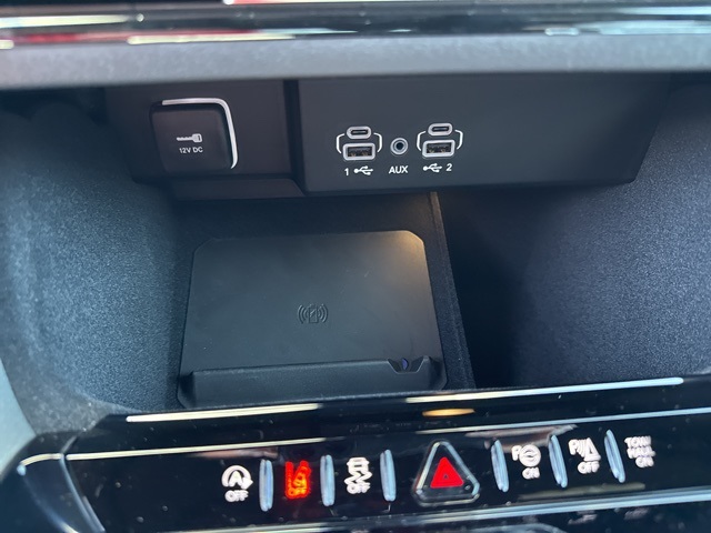 2025 Jeep Wagoneer L Series II Carbide photo 43