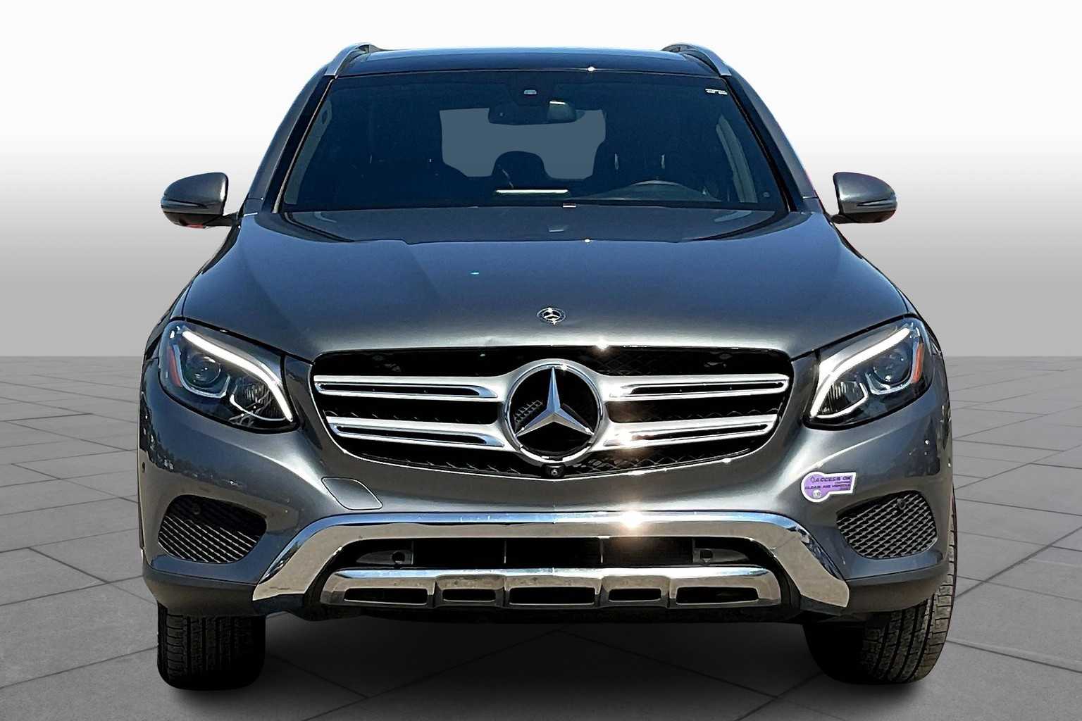 2019 Mercedes Benz GLC 350e photo 3