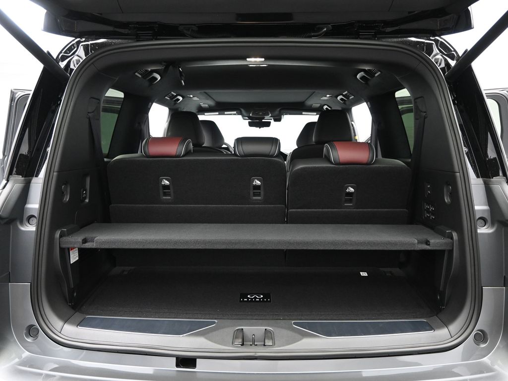2026 Infiniti QX80 photo 19