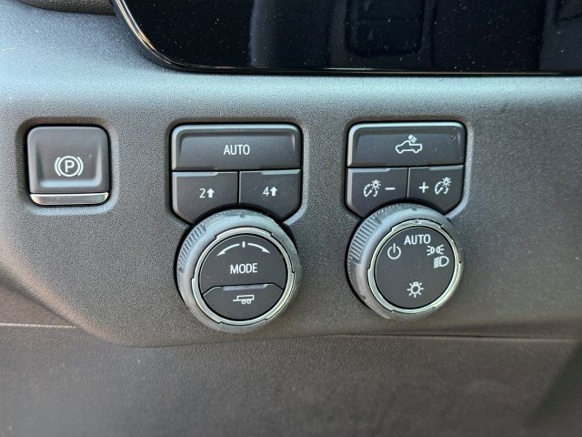 2026 Chevrolet Silverado 1500 LT photo 11