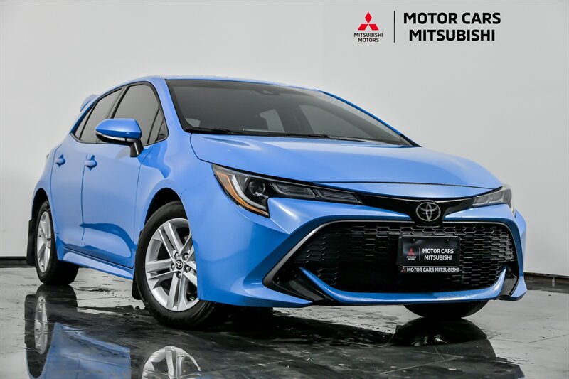 2022 Toyota Corolla Hatchback SE's photo