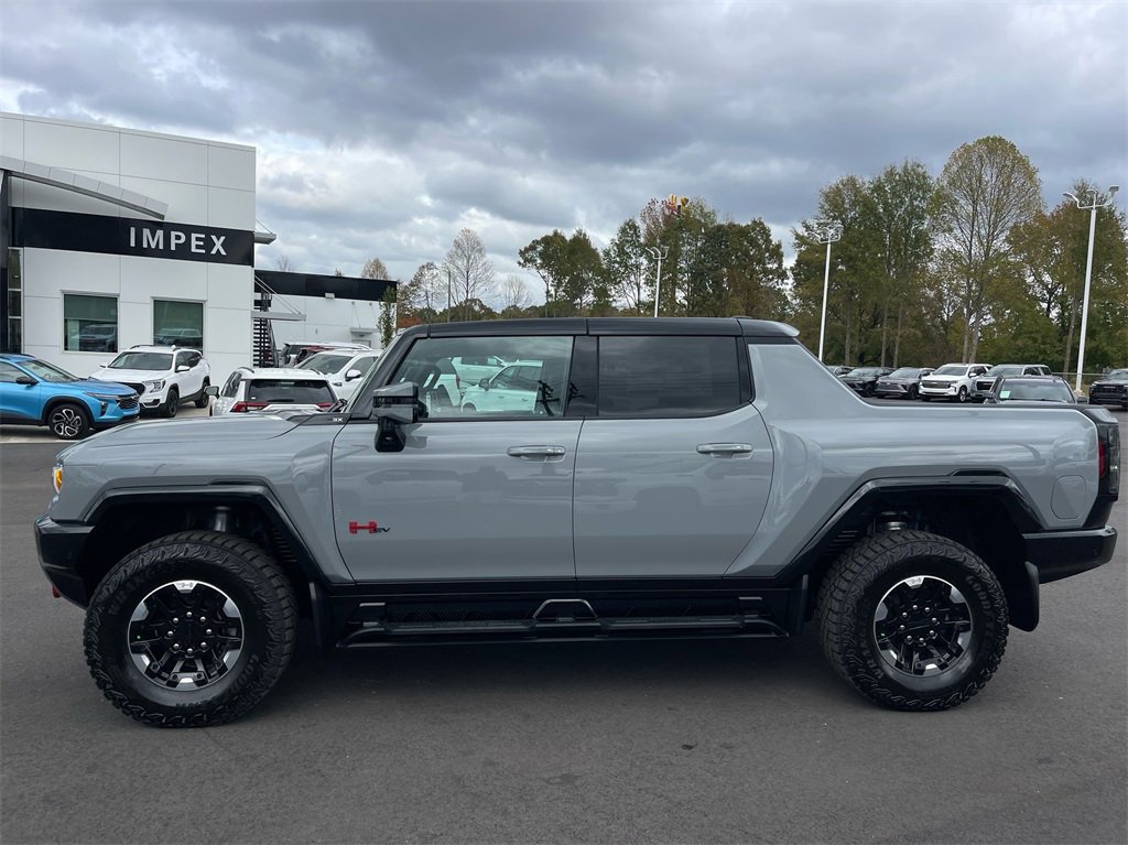 2025 Gmc Hummer EV Pickup photo 2
