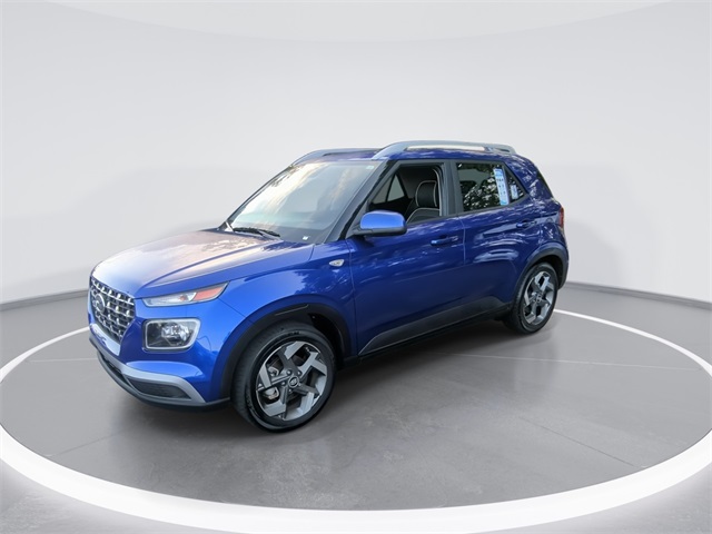 2024 Hyundai Venue Limited photo 4