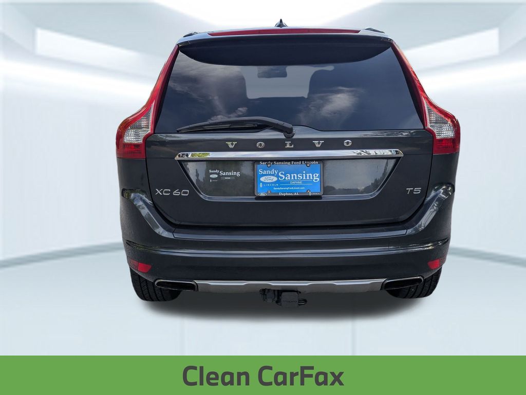 2015 Volvo XC60 T5 Premier photo 4