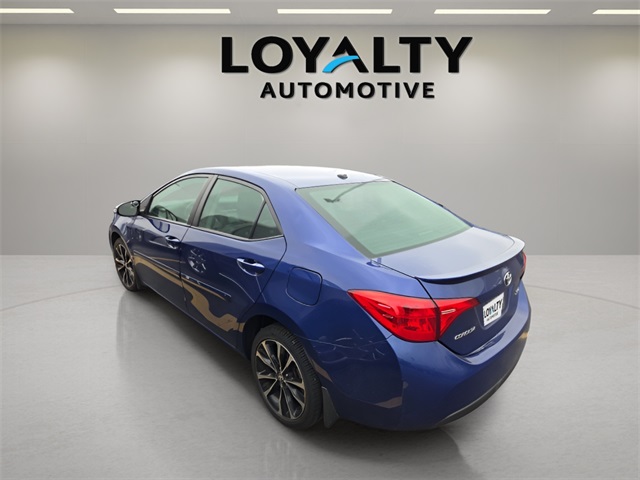 2017 Toyota Corolla XSE photo 2