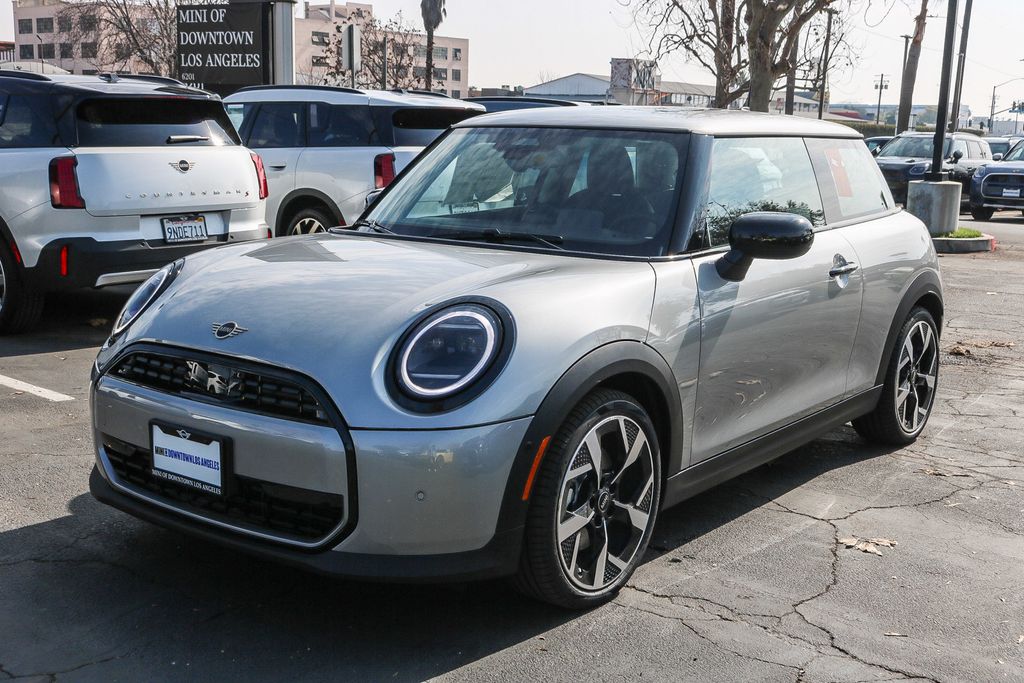 2025 Mini Cooper Signature photo 3
