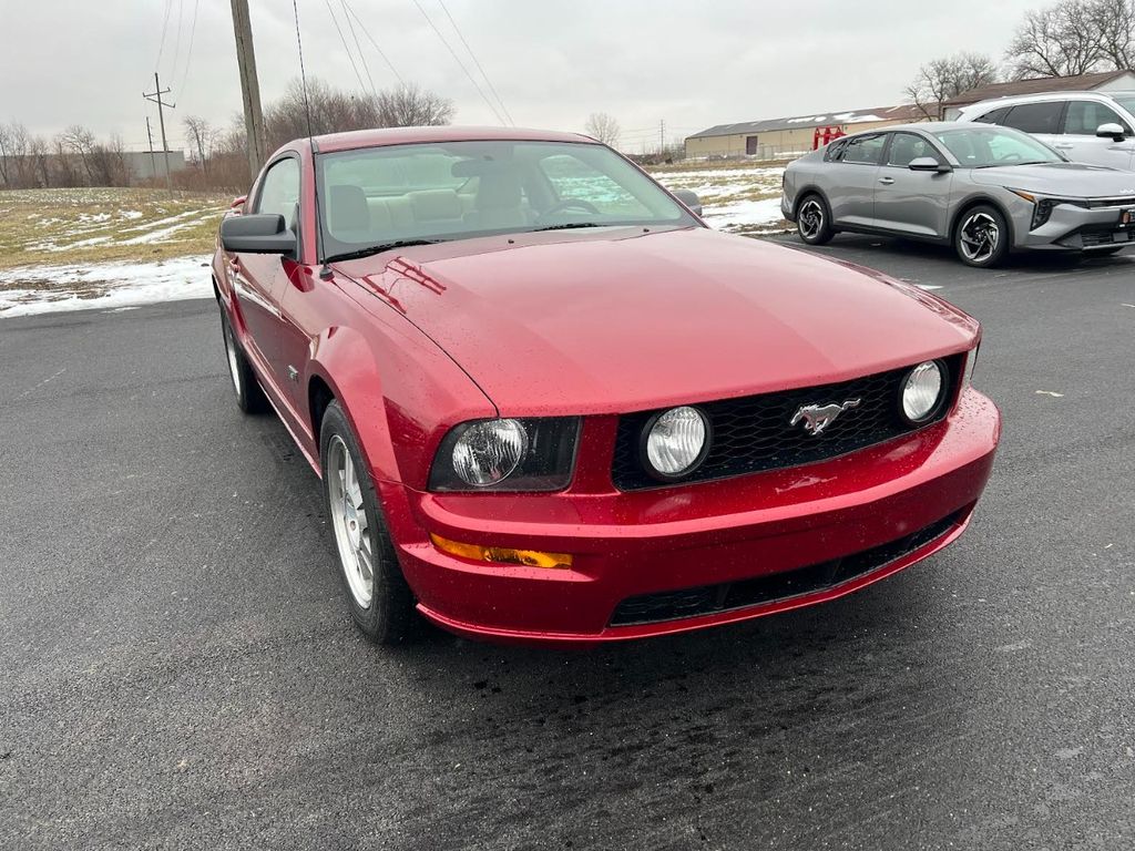 2006 Ford Mustang GT Deluxe's photo