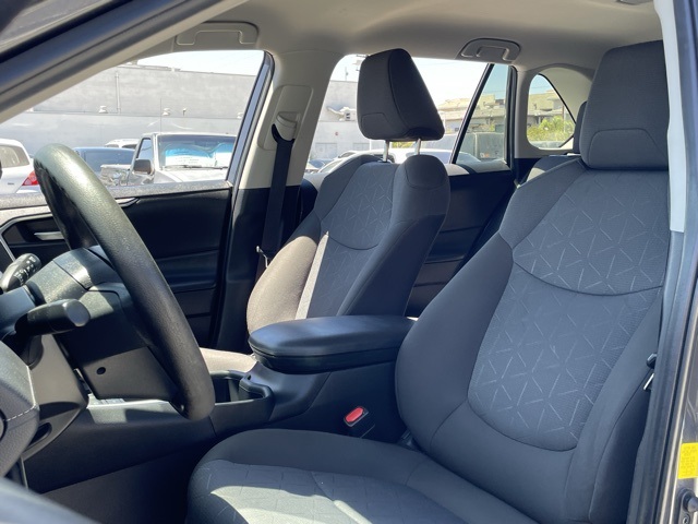 2022 Toyota RAV4 XLE photo 15