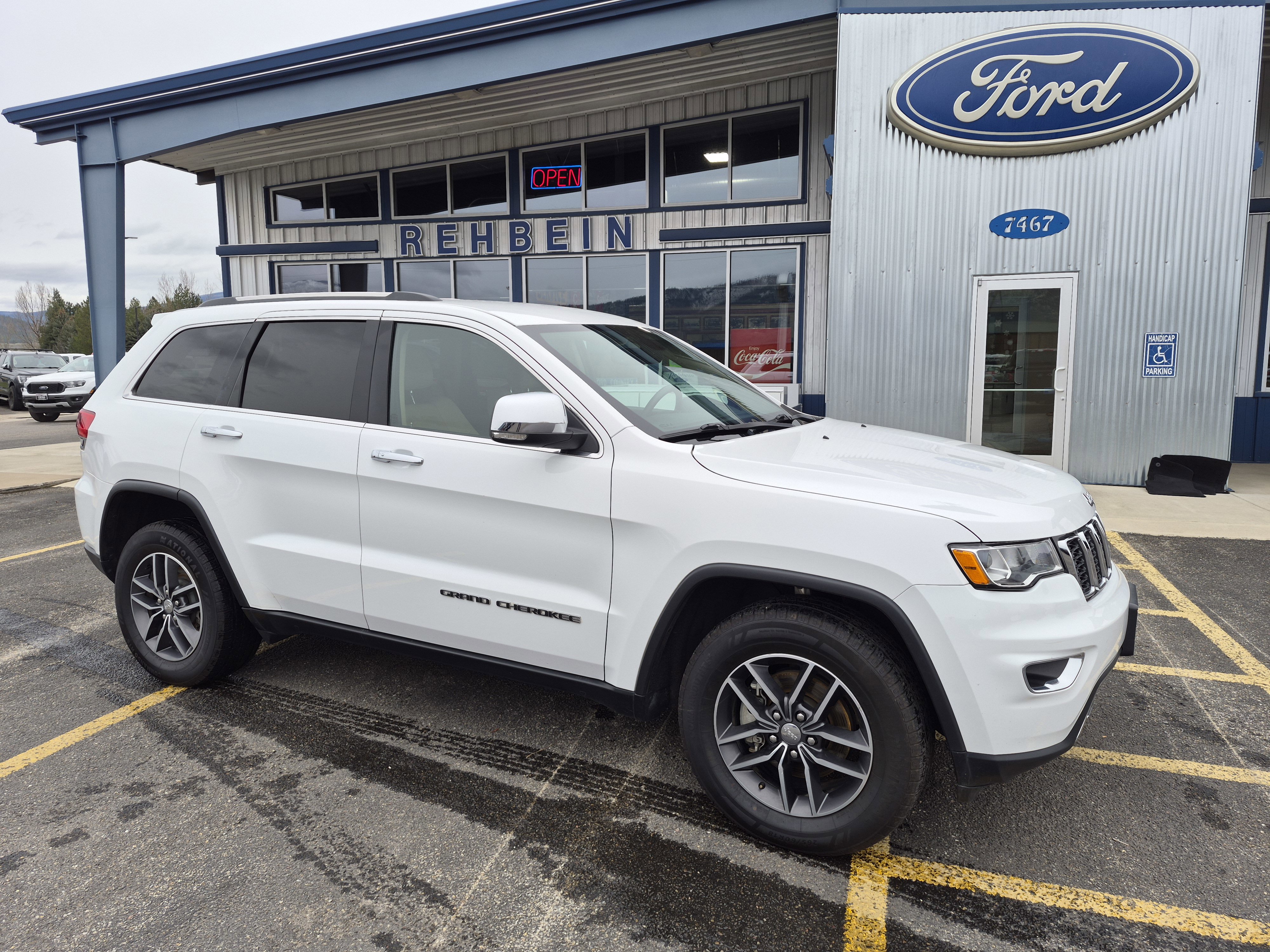 2018 Jeep Grand Cherokee Limited's photo