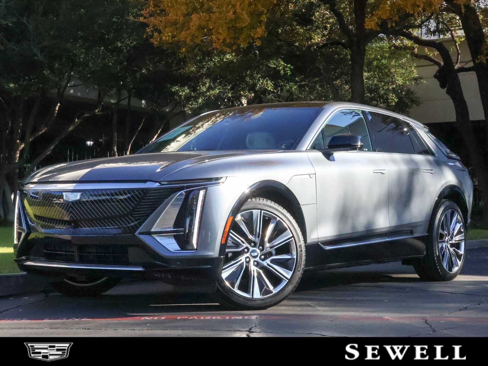2023 Cadillac LYRIQ Luxury's photo