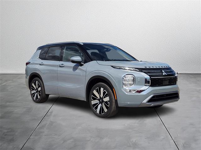 2025 Mitsubishi Outlander SEL's photo