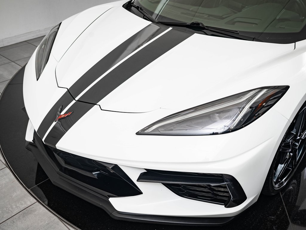 2021 Chevrolet Corvette Stingray photo 3