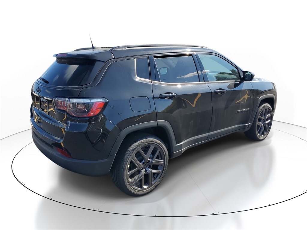 2026 Jeep Compass Limited photo 3