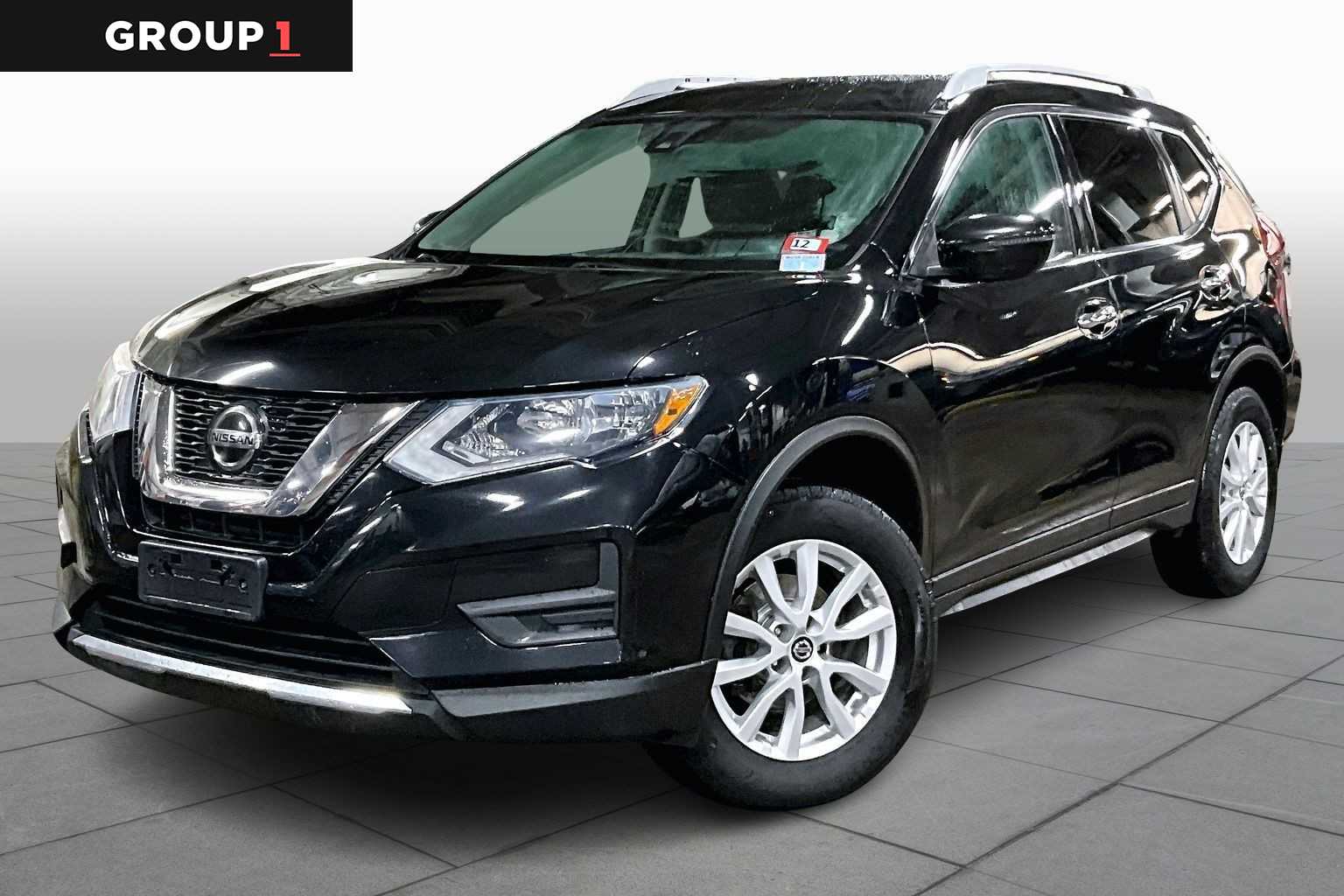 2019 Nissan Rogue SV's photo