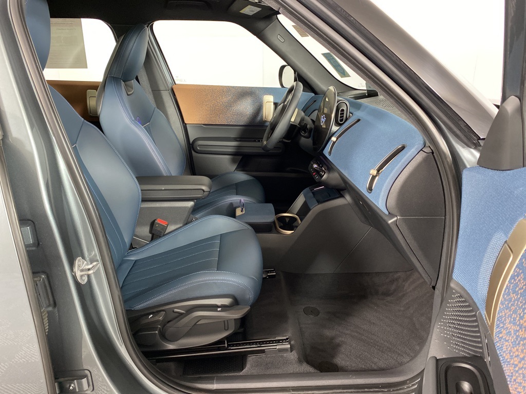 2025 Mini Cooper S ALL4 photo 26