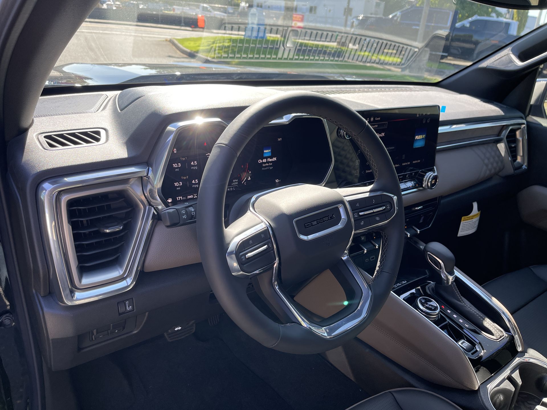 2026 Gmc Canyon Denali photo 10