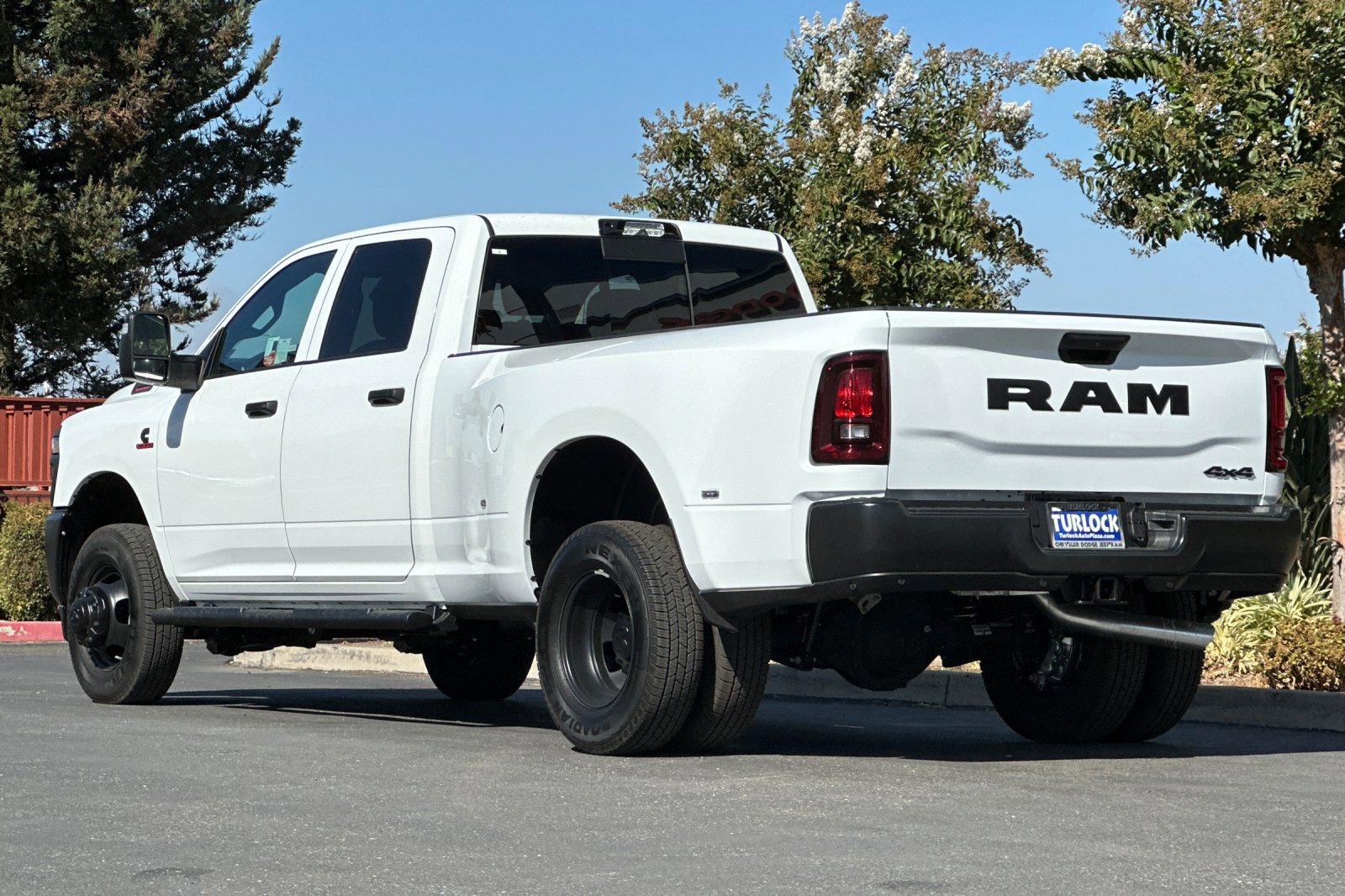 2026 Ram 3500 Tradesman photo 6