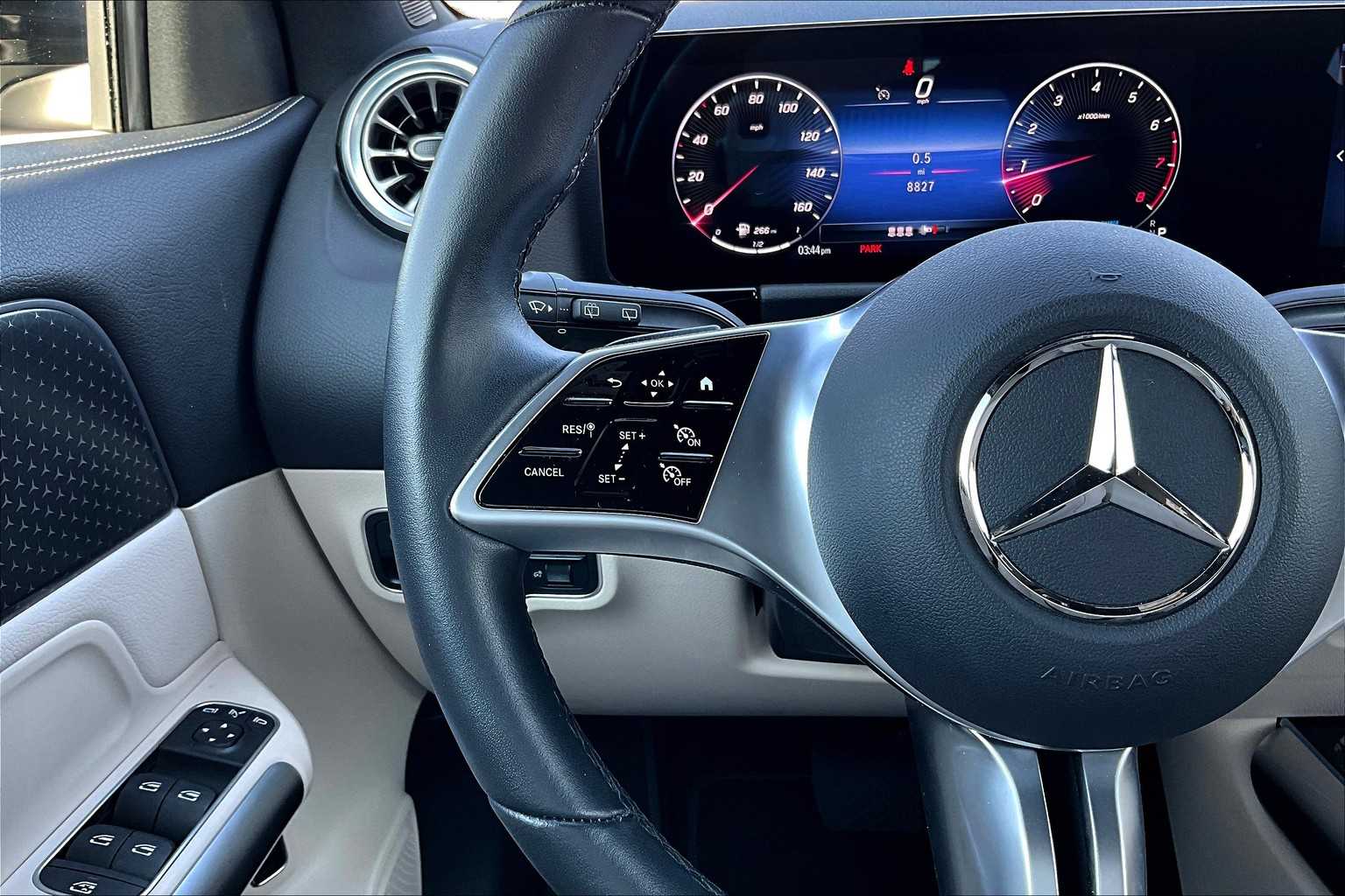 2025 Mercedes Benz GLA 250 photo 23