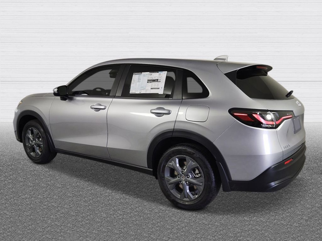 2026 Honda HR-V LX photo 3