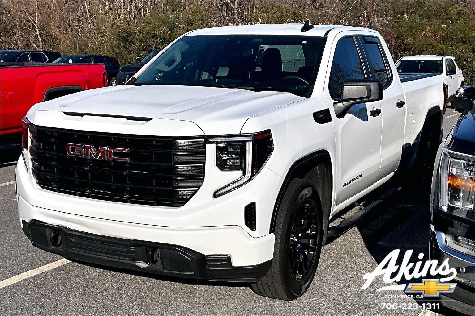 2024 GMC Sierra 1500 Pro's photo