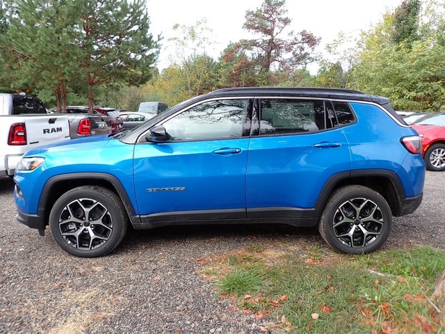 2026 Jeep Compass Limited photo 2