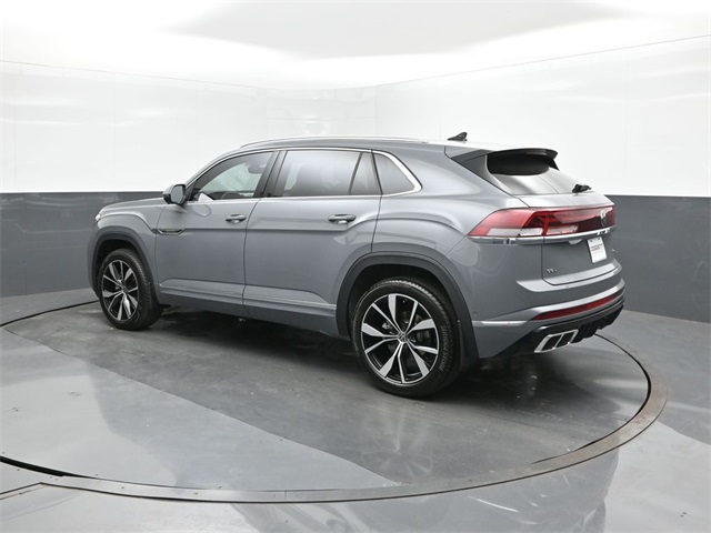 2025 Volkswagen Atlas Cross Sport SEL Premium R-Line photo 2