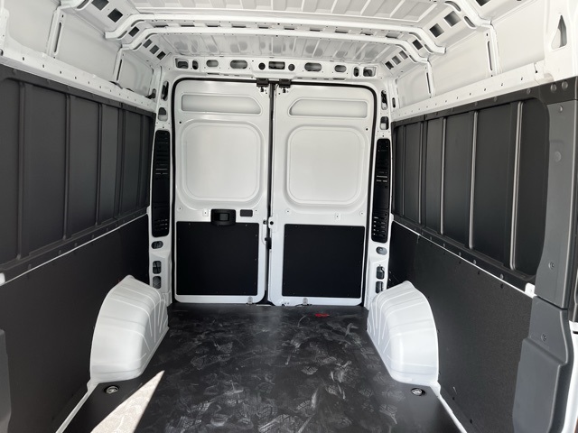2025 Ram ProMaster 2500 Cargo Van photo 4
