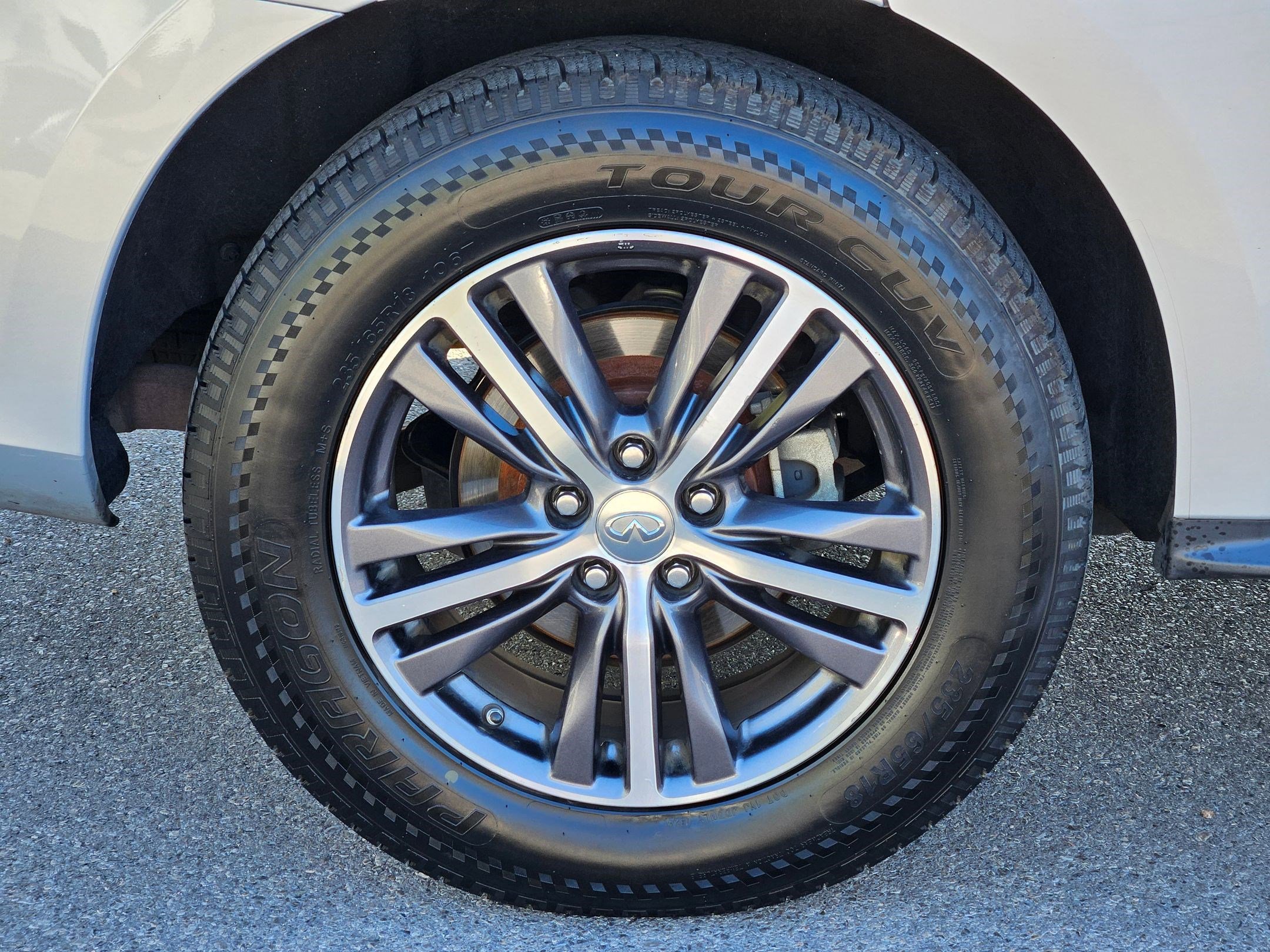 2017 Infiniti QX60 Base photo 11