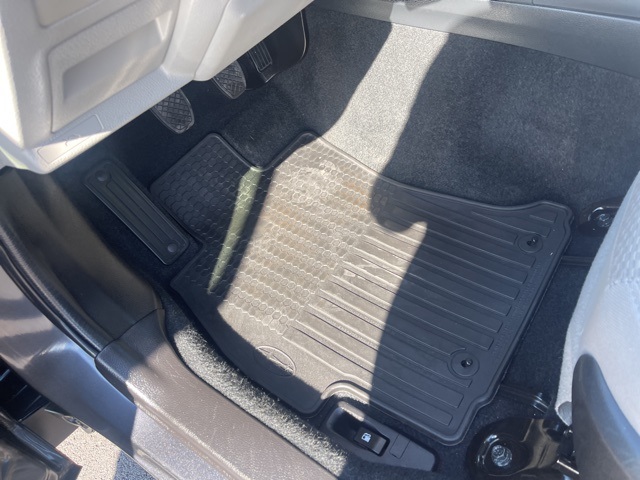 2018 Subaru Forester 2.5i Premium photo 18
