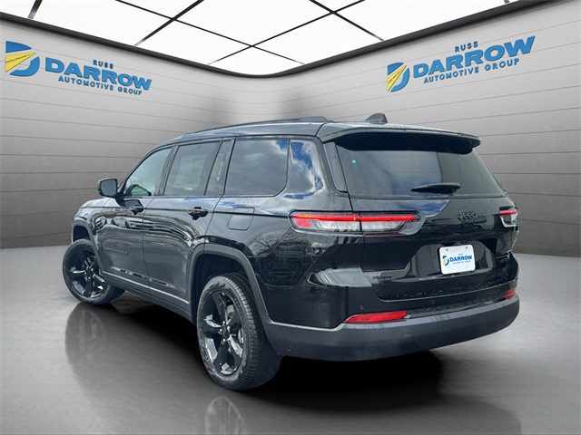 2025 Jeep Grand Cherokee Limited photo 3